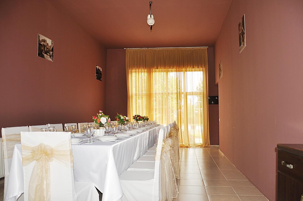 Grand Hotel Tbilisi Ngoại thất bức ảnh