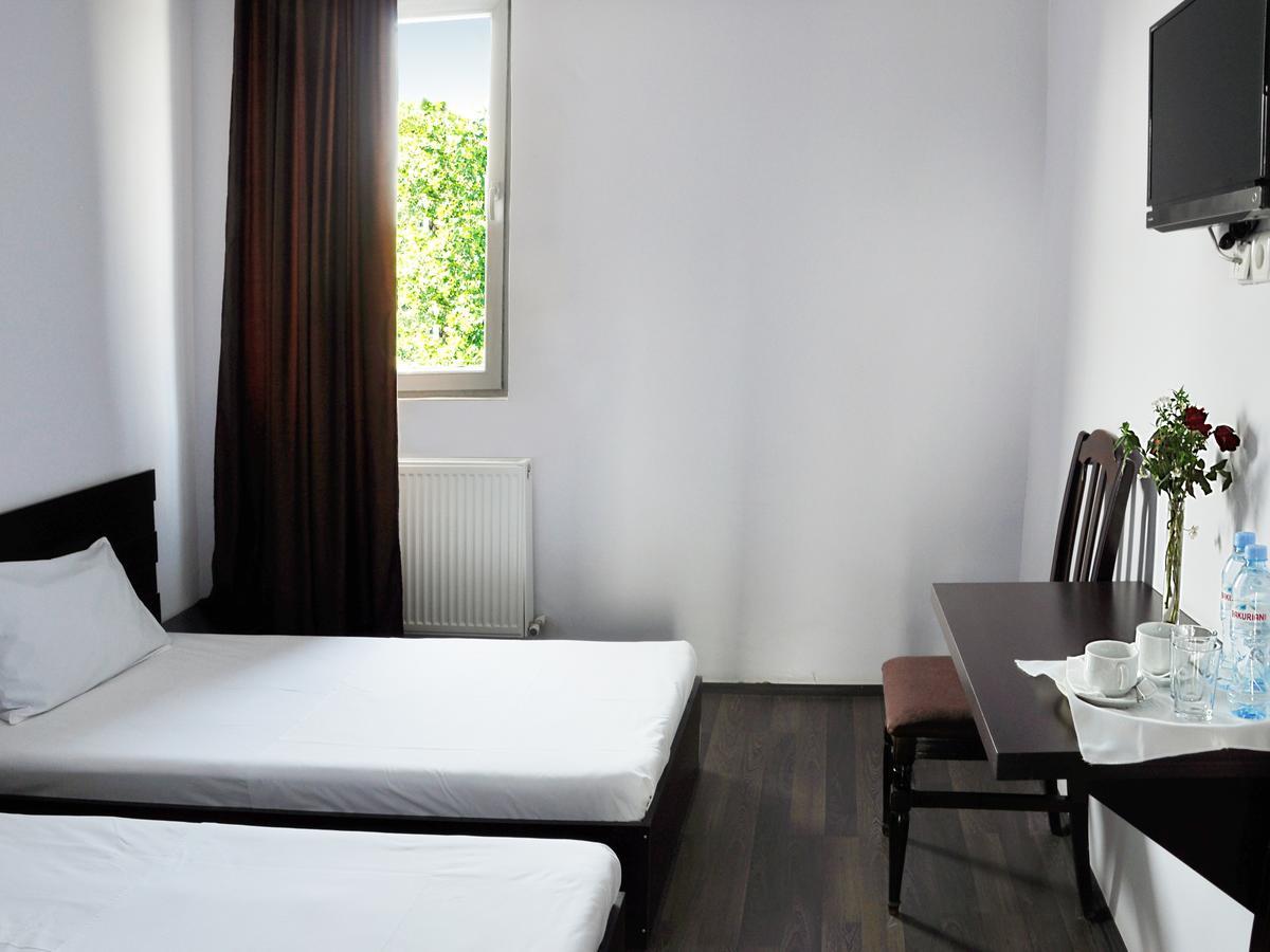 Grand Hotel Tbilisi Ngoại thất bức ảnh