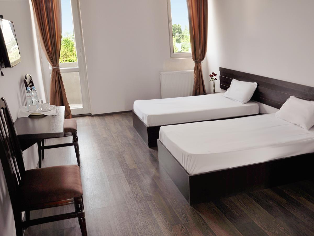 Grand Hotel Tbilisi Ngoại thất bức ảnh